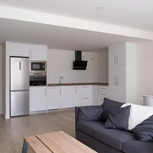 Victoria's Modern And Cosy 2 Bedroom Malaga